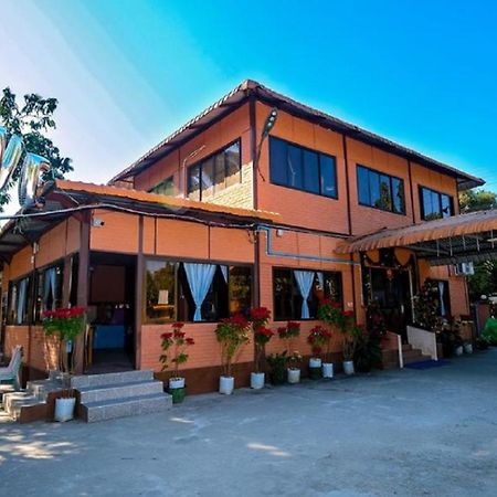 Wun Tawp Garden Hotel Myitkyinā Kültér fotó